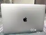 MacBook Pro 15 inch 1TB 18 modle good condition