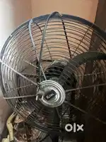 Adjustable table fan