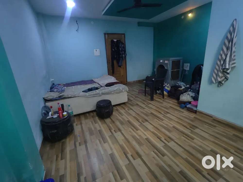 Male Roommate needed Full fredom room available near