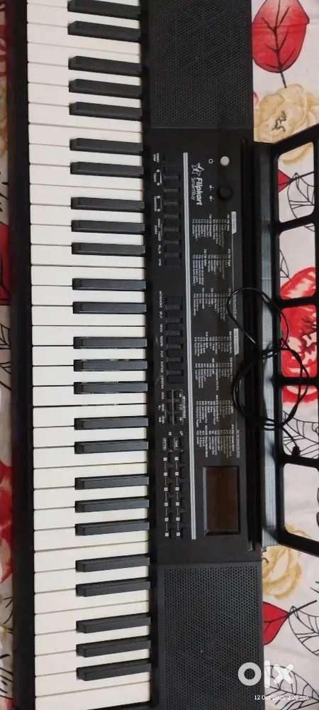 Piano keyboard