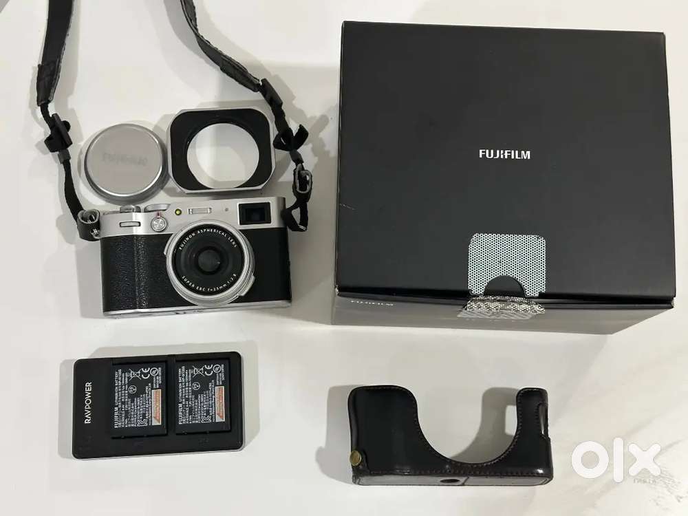 Fujifilm X100V Digital Camera (Silver)