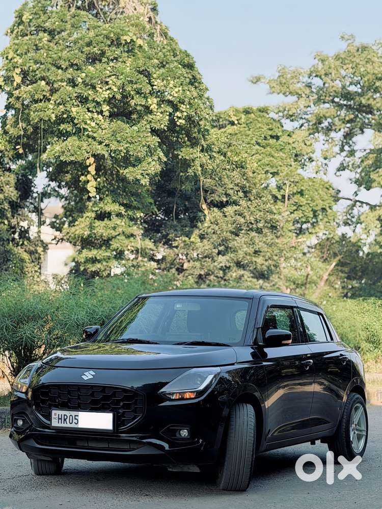Maruti Suzuki Swift VXi + Manual, 2025, Petrol