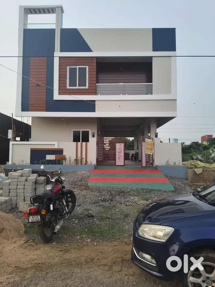 Luxury Indipendent house with two floors.