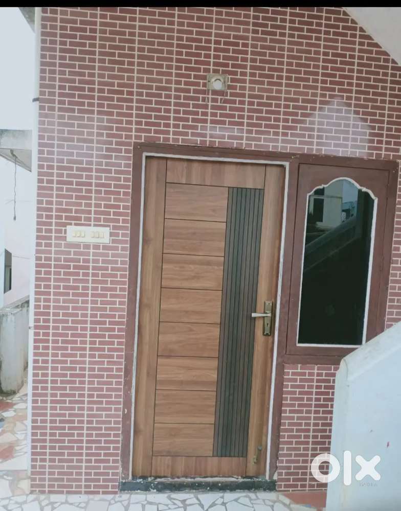 1BHK For small family Decent are,24x70municipal water