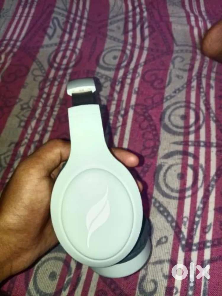 Exchange headphone