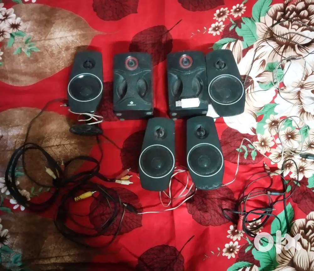 Home theatre speakers