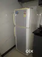 Samsung Double door Fridge  230 Liter 4 Star