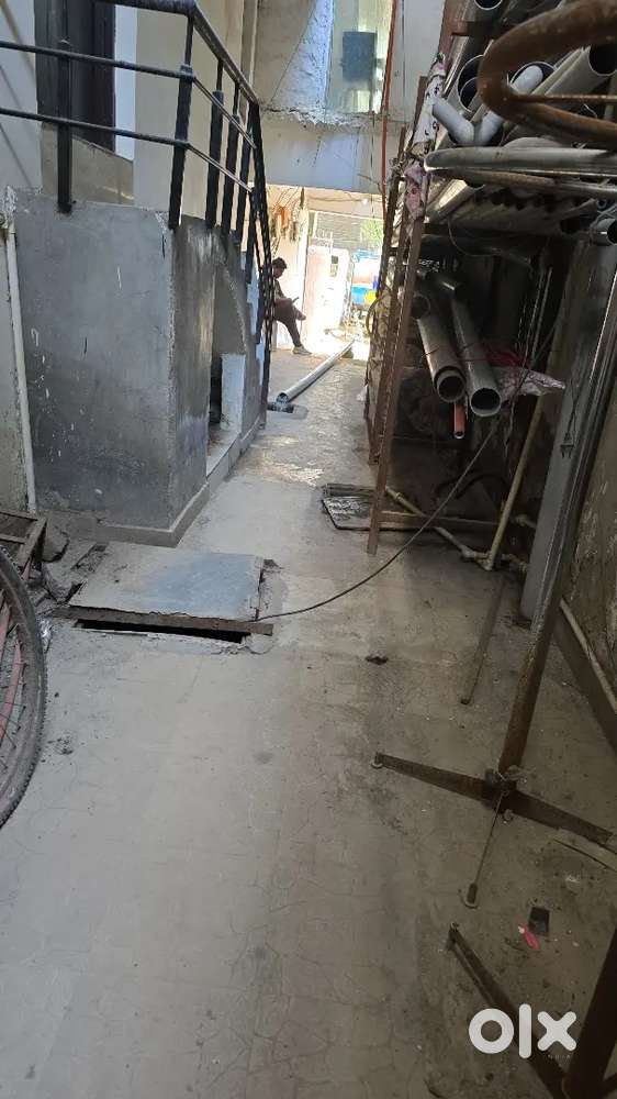 NEED FEMALE FLATMATE