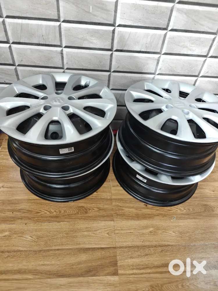 Grand vitara 17 inch rims  brand new 10000