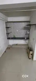 1rk available for rent Ujala circle sg Hiwhy best property