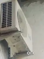 LG  AC in good condition