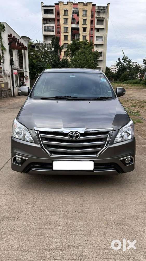 Toyota Innova 2.5 V 8 STR, 2013, Diesel