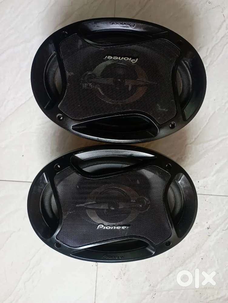 Car speakers