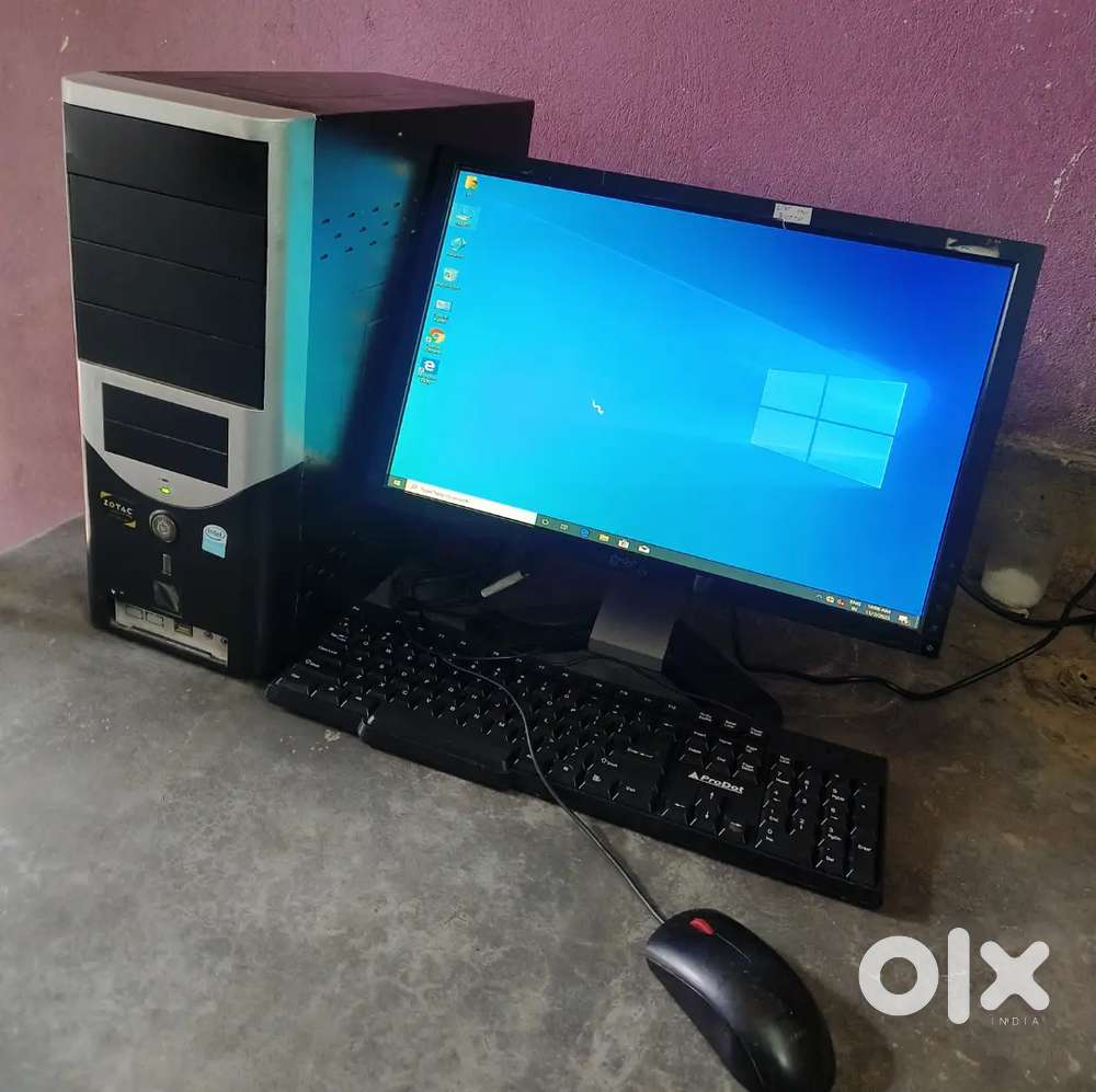I'm selling i3 desktop pc monitor computer set fully working condition