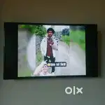THOMPSON 4K 40 Inch SMART LED TV