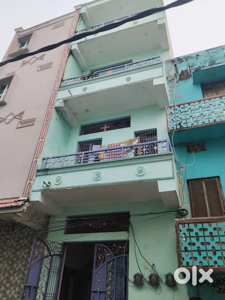 Plot size-12×30=360sqft..House for sale in housing board stage 2