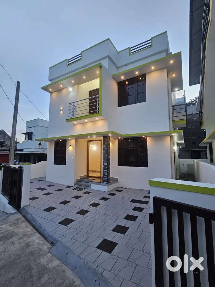 New house for sale Sreekaryam Powdikonam