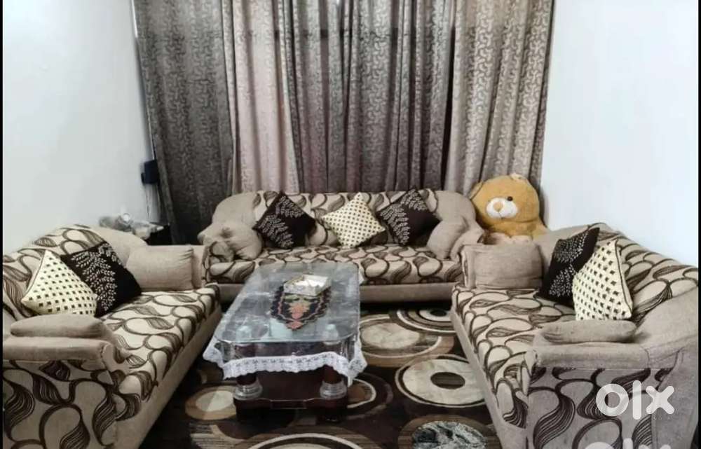 7seater sofa with central table