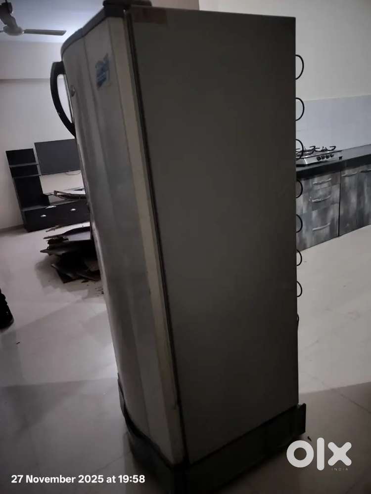 Whirlpool Single door Fridge