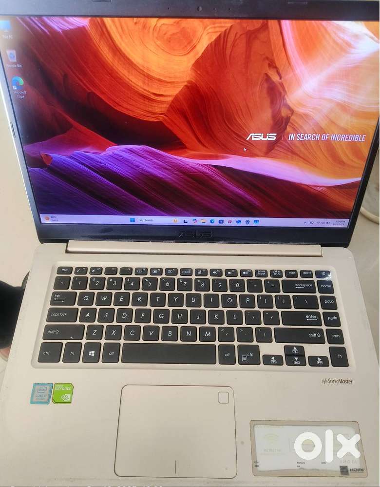 Asus  i7 8th generation  2Gb Nvidia