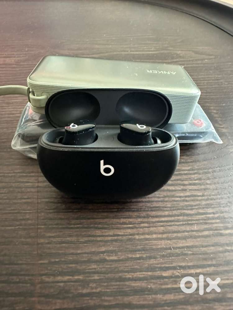 Beats studio buds