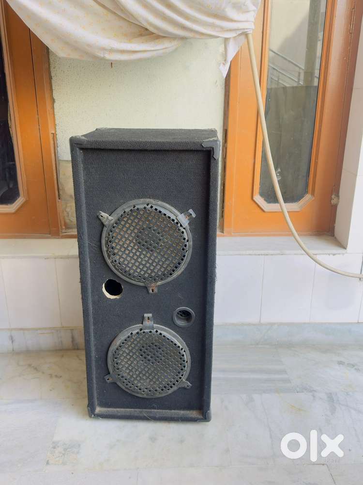 Amplifier and speaker sale in good condition