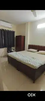 PG available for girls and boys