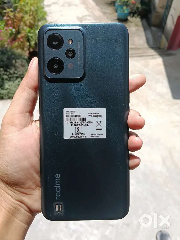 realme C31