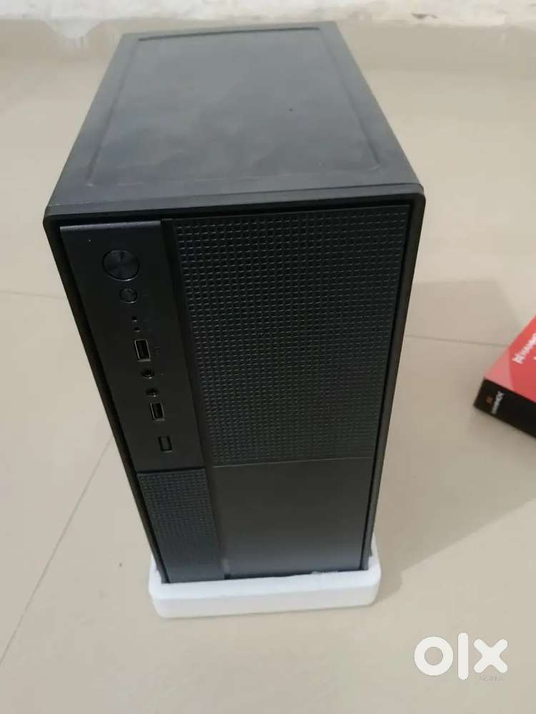 NEW CPU ONLY 1 MONTH OLD
