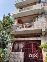 Single room with kitchen available