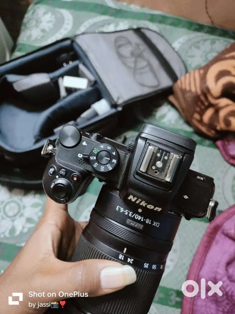 Nikon Z50 18-140 lens