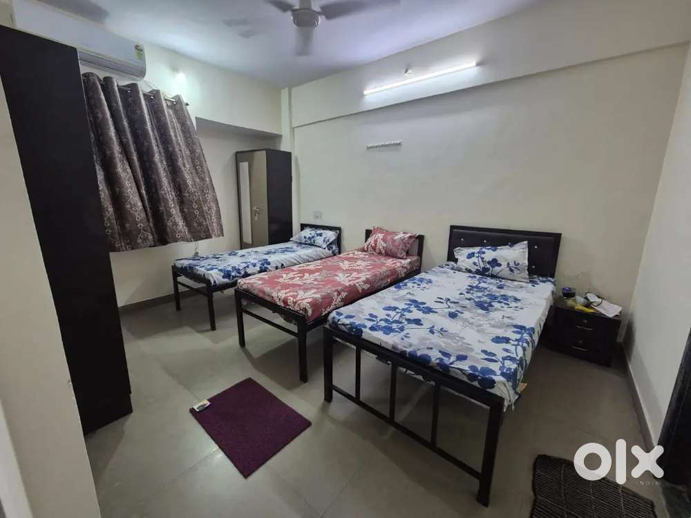 IN PANVEL No brokerage premium PG prime location fully furnished room