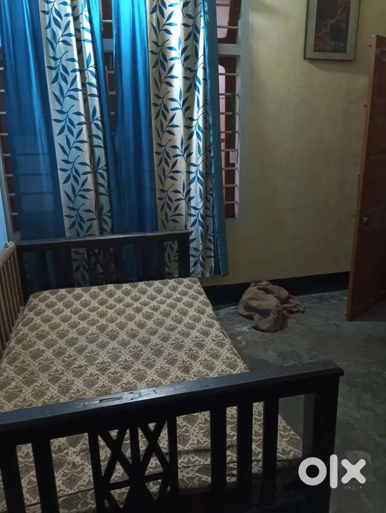 Rent for single bachelor male