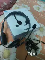 LOGITECH H111 (BRAND NEW 4 Days used )