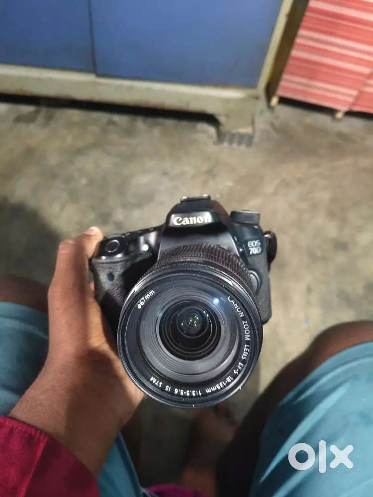 Cannon 70d for sale 2 battery's long lens