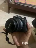 Canon eos r100