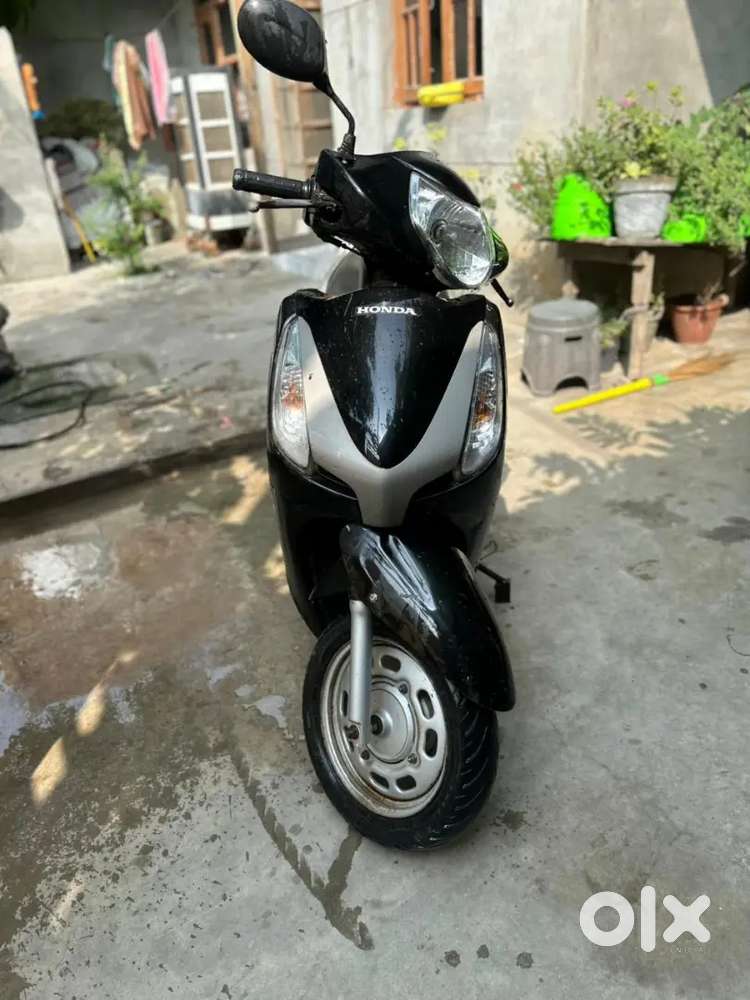 Honda aviator scooty