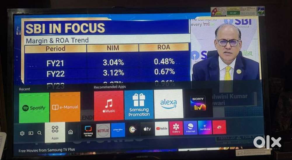 Excellent Samsung 32 HD TV with smart remote & FREE WALL MOUNT