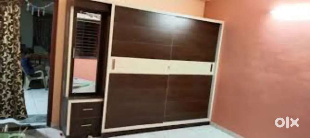 आपके फलेट में वुडन फर्नीचर ओर ओल वकॅ समाधान