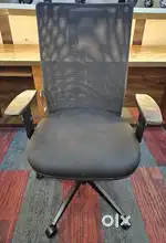 Rurbished featherlite chairs in new condition for Rs 2700 only.
