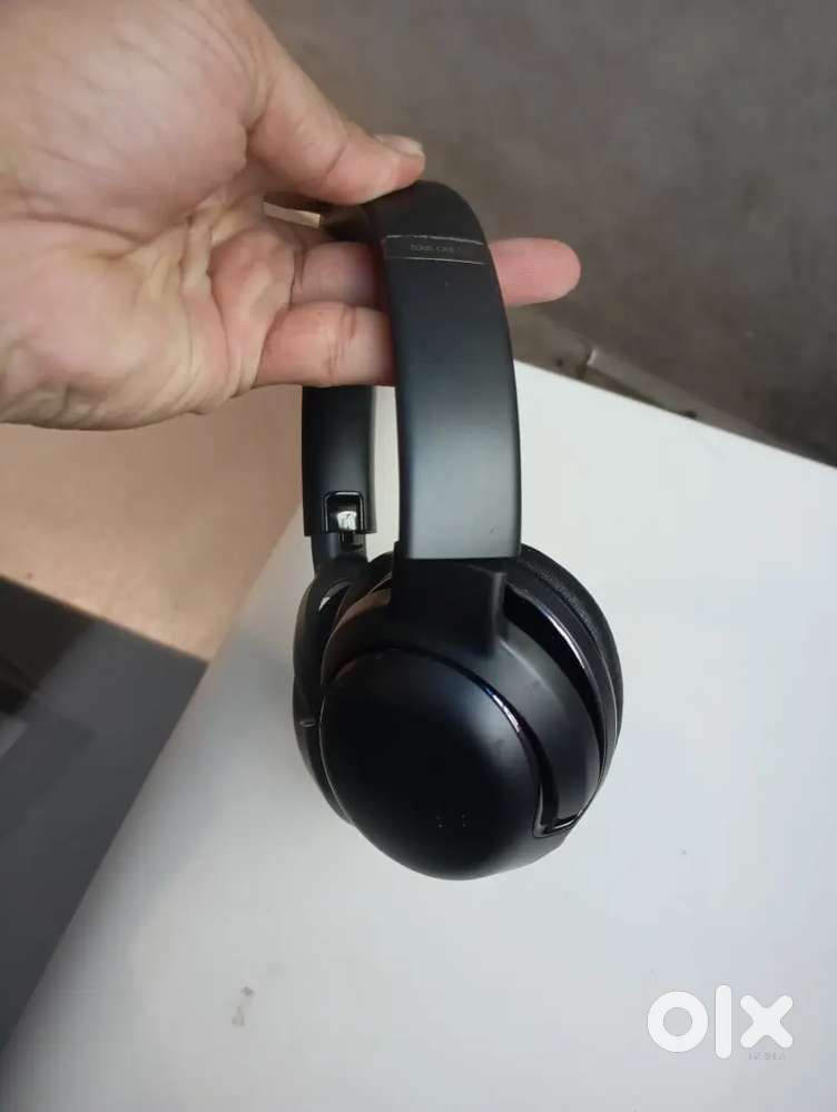 JBL TOUR ONE M2 Flagship headphones
