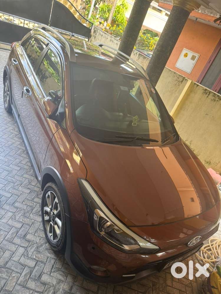 Hyundai i20 Active 2017 Petrol Well Maintained