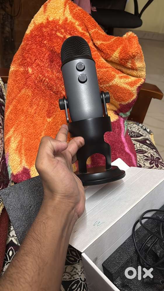 Blue yeti mic - very less used