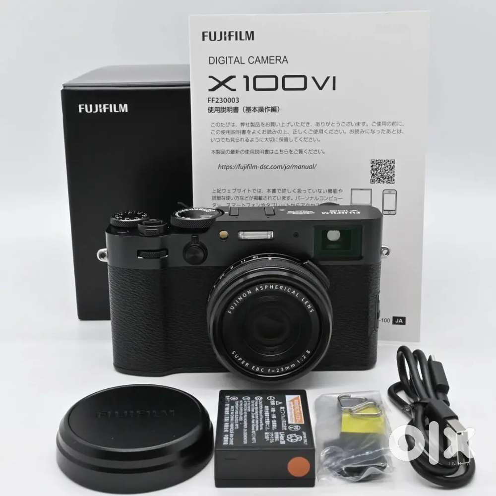 Fujifilm X100VI w/ 1100 Shots 694301