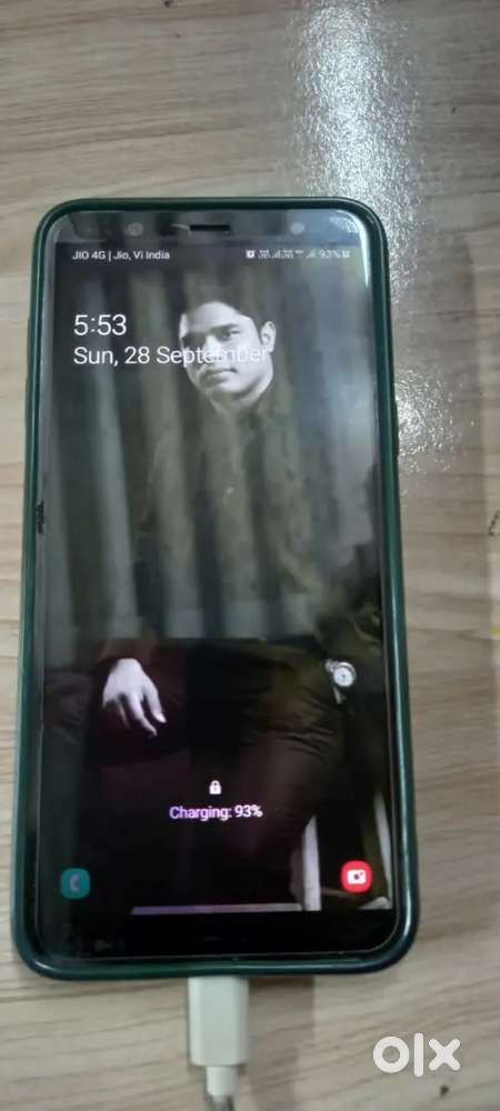 Samsung j8