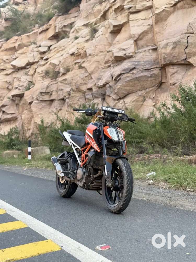 Duke 390 orange colour