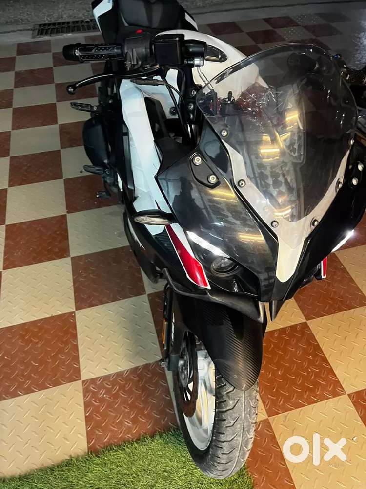 Pulsar rs 200