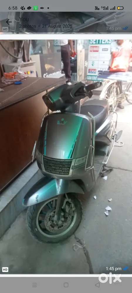 Electric scooter condition like new 1 year old