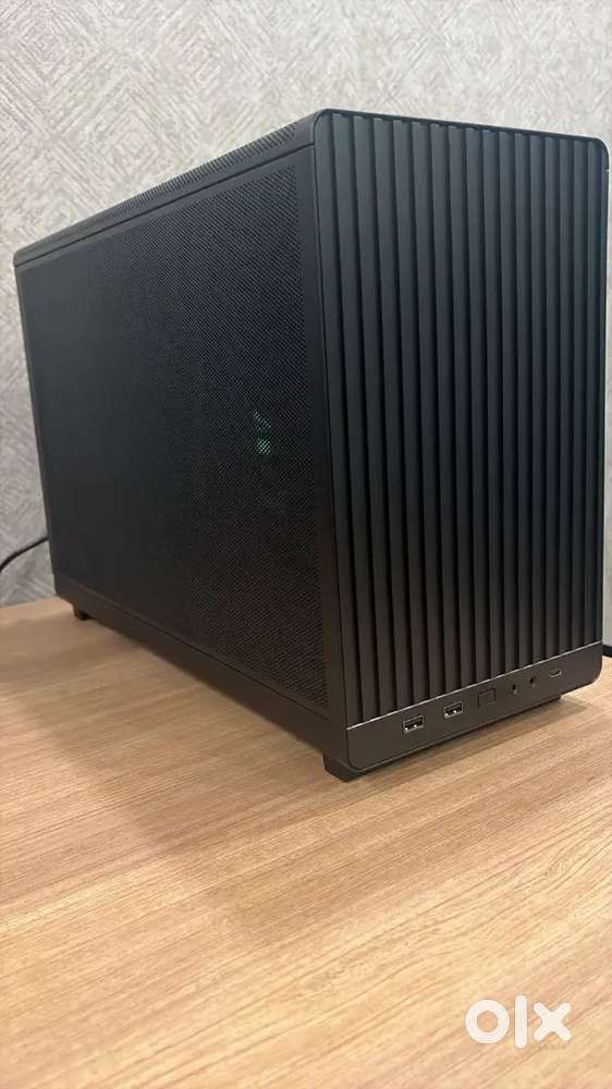 High End ITX Gaming PC (RTX 5070Ti)