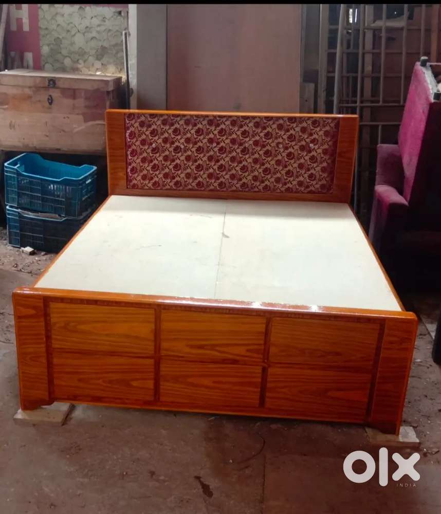 4/6 cot Good condition